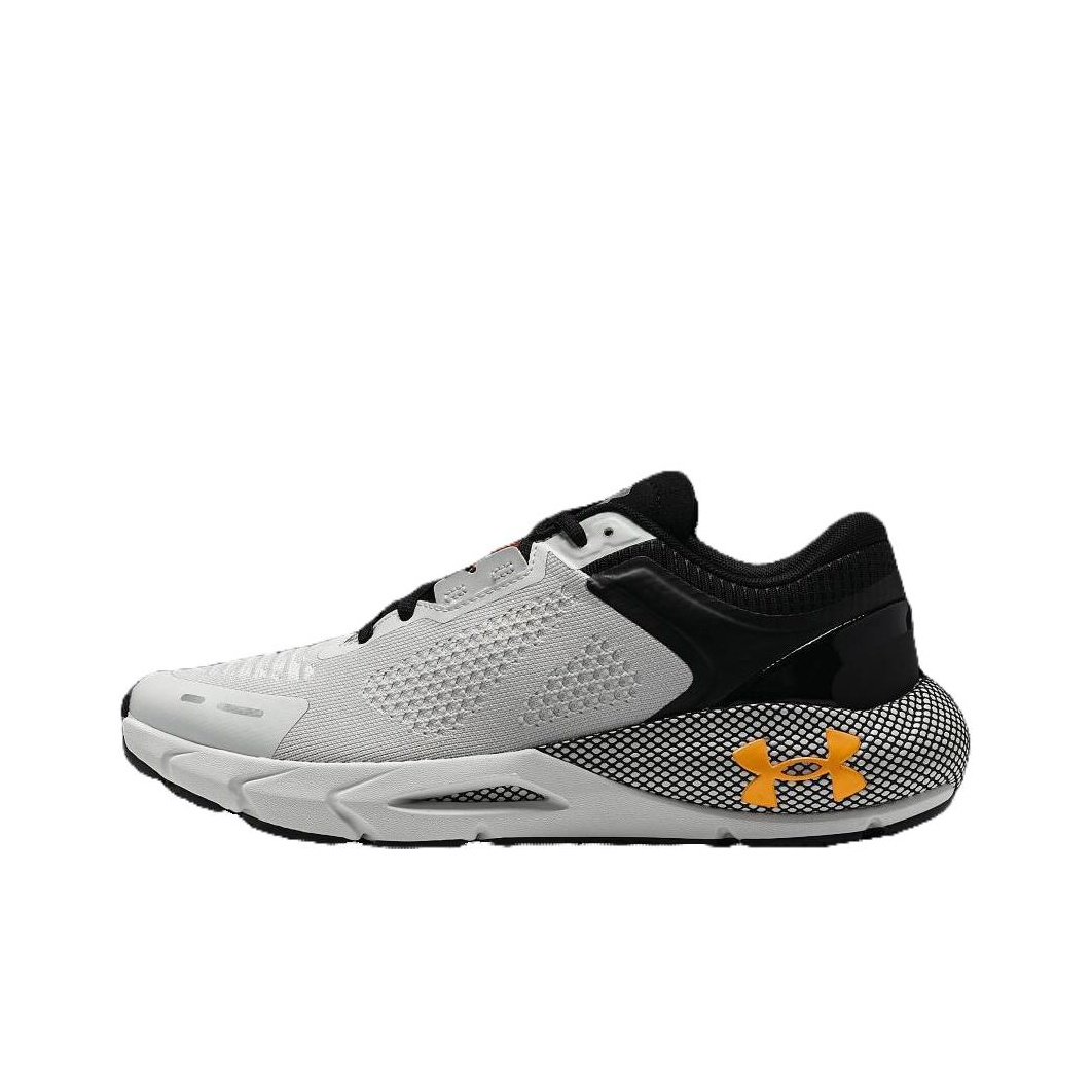 Buty do biegania Under Armour  – Men Shoes Under 300 recenzja i cena